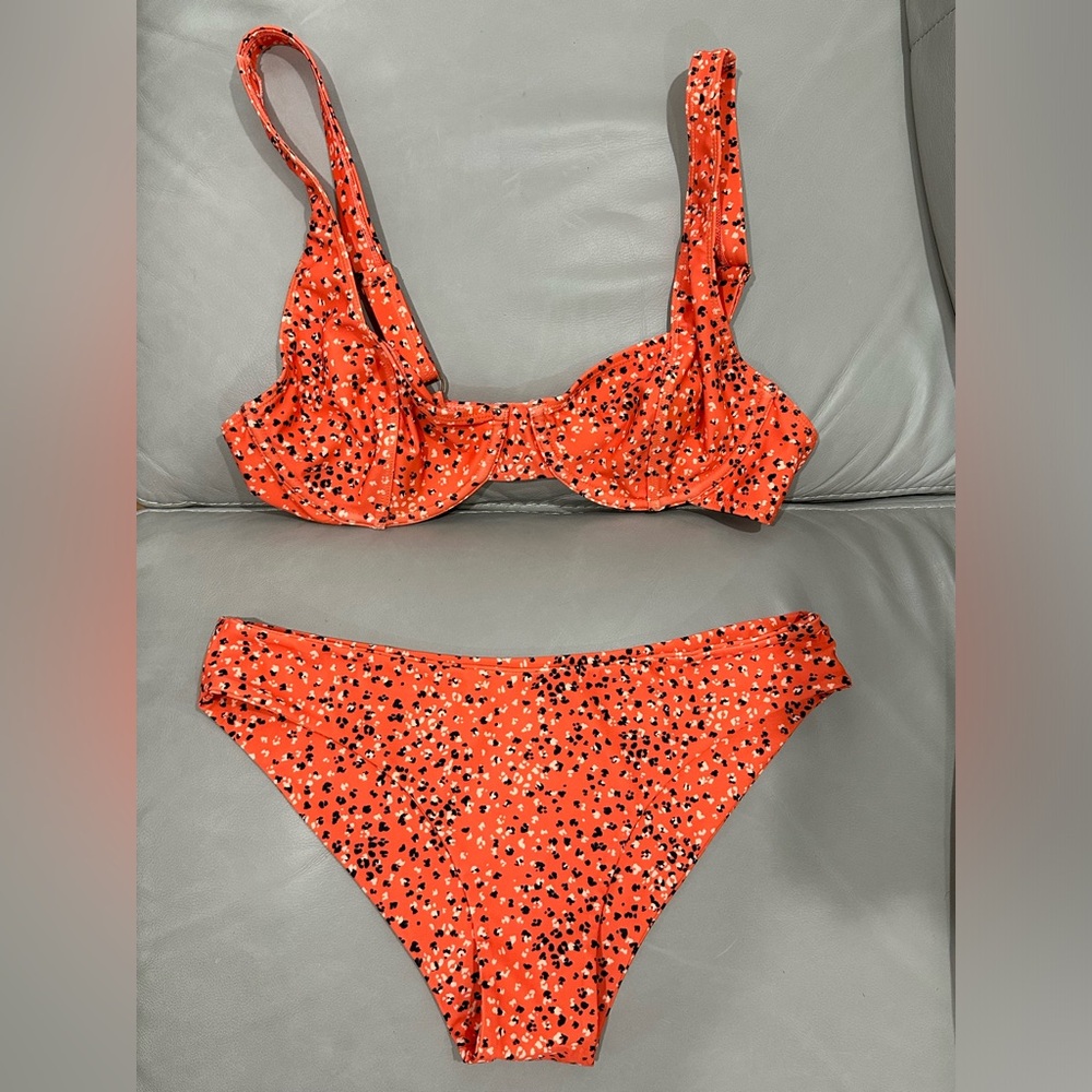 Kulani Kinis Orange Design